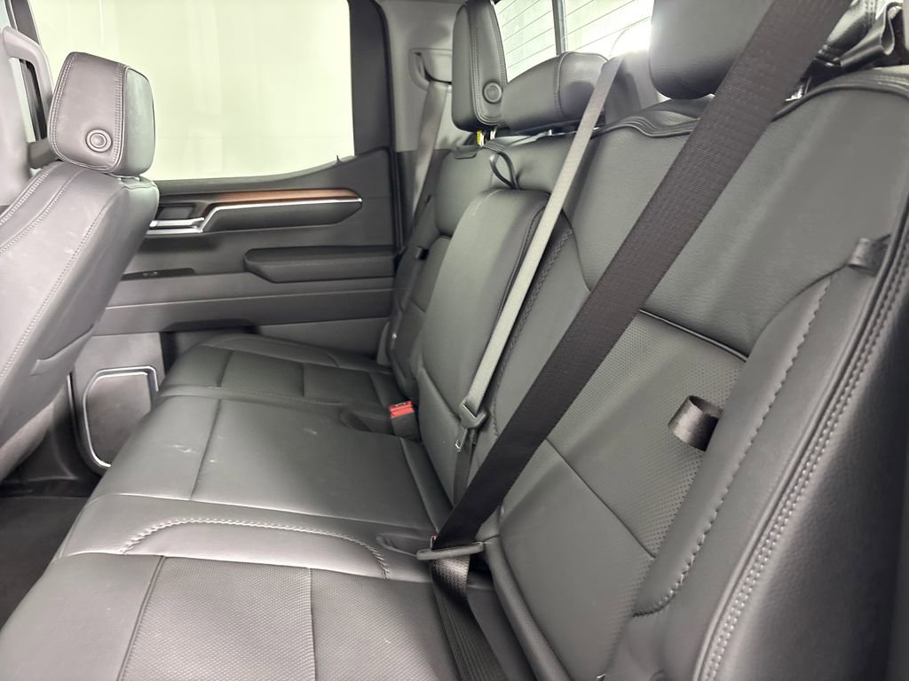 Used 2025 GMC Sierra 1500 Denali w/ Technology Package AWD/4WD image 29