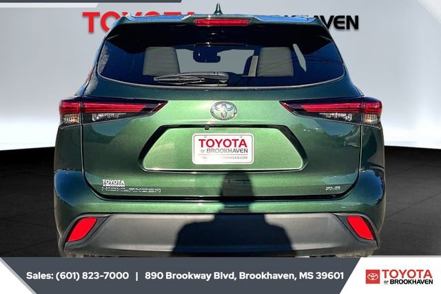 Used 2024 Toyota Highlander XLE image 4