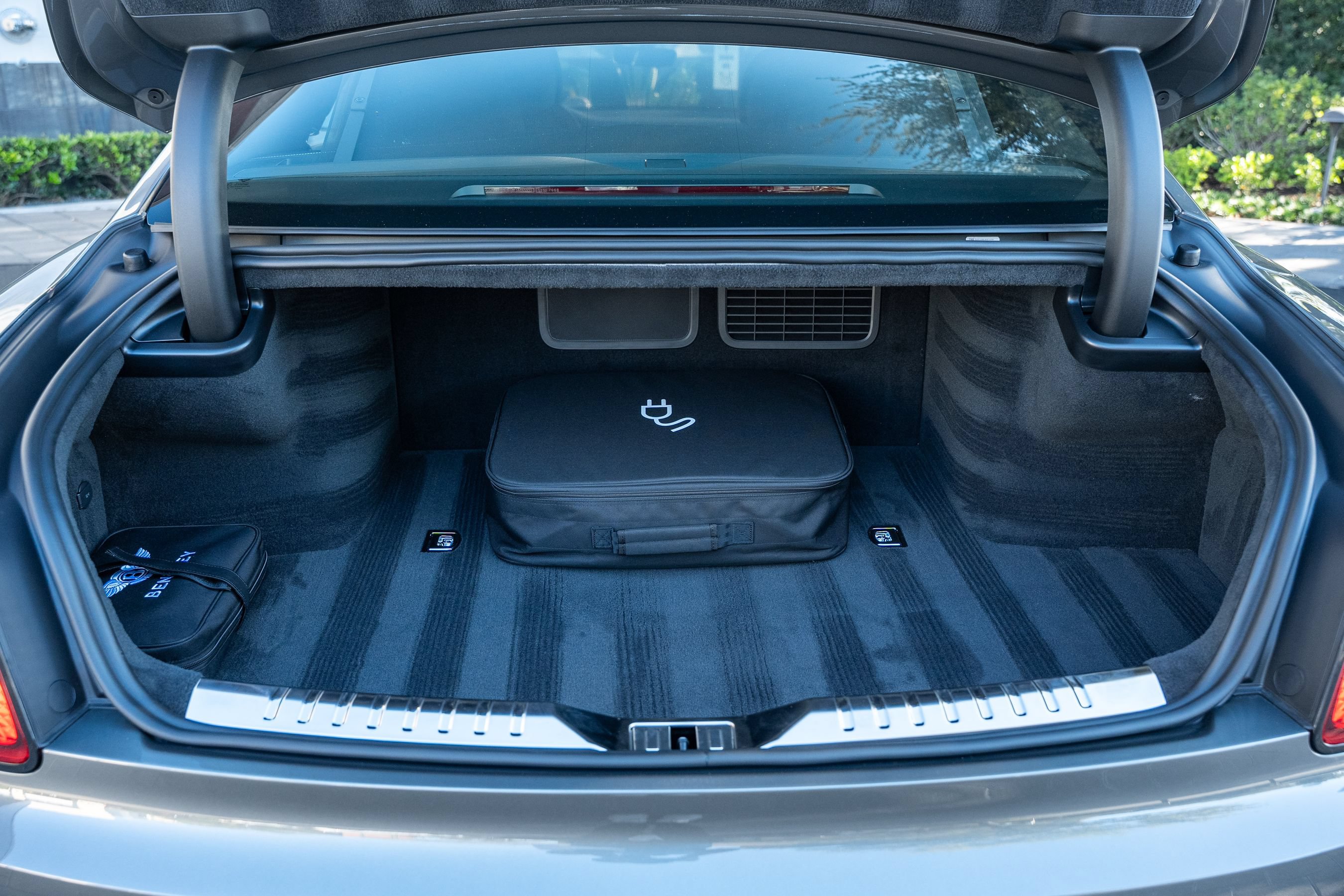 Certified 2025 Bentley Flying Spur Plug-In Hybrid AWD/4WD image 50