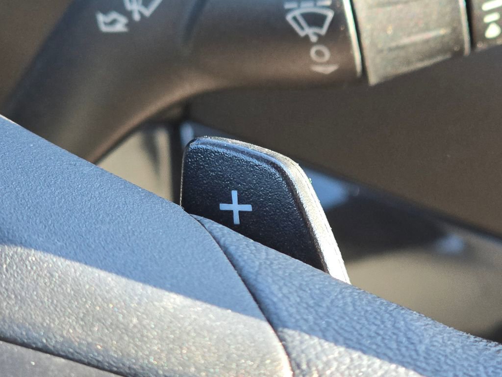 Used 2017 Ford Escape SE w/ SE Sport Appearance Package image 35