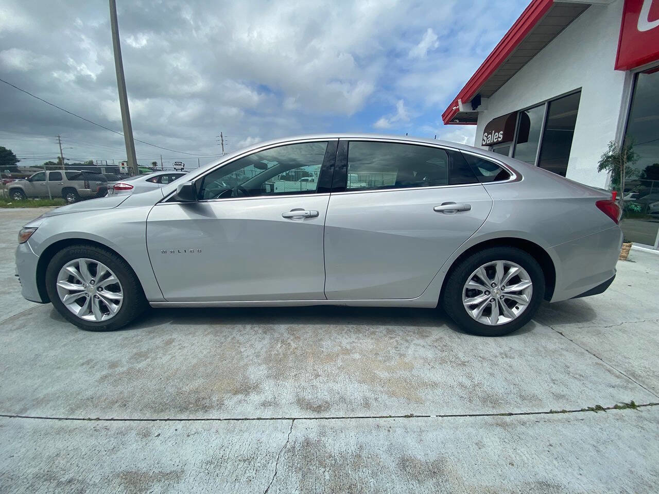 Used 2019 Chevrolet Malibu LT image 3