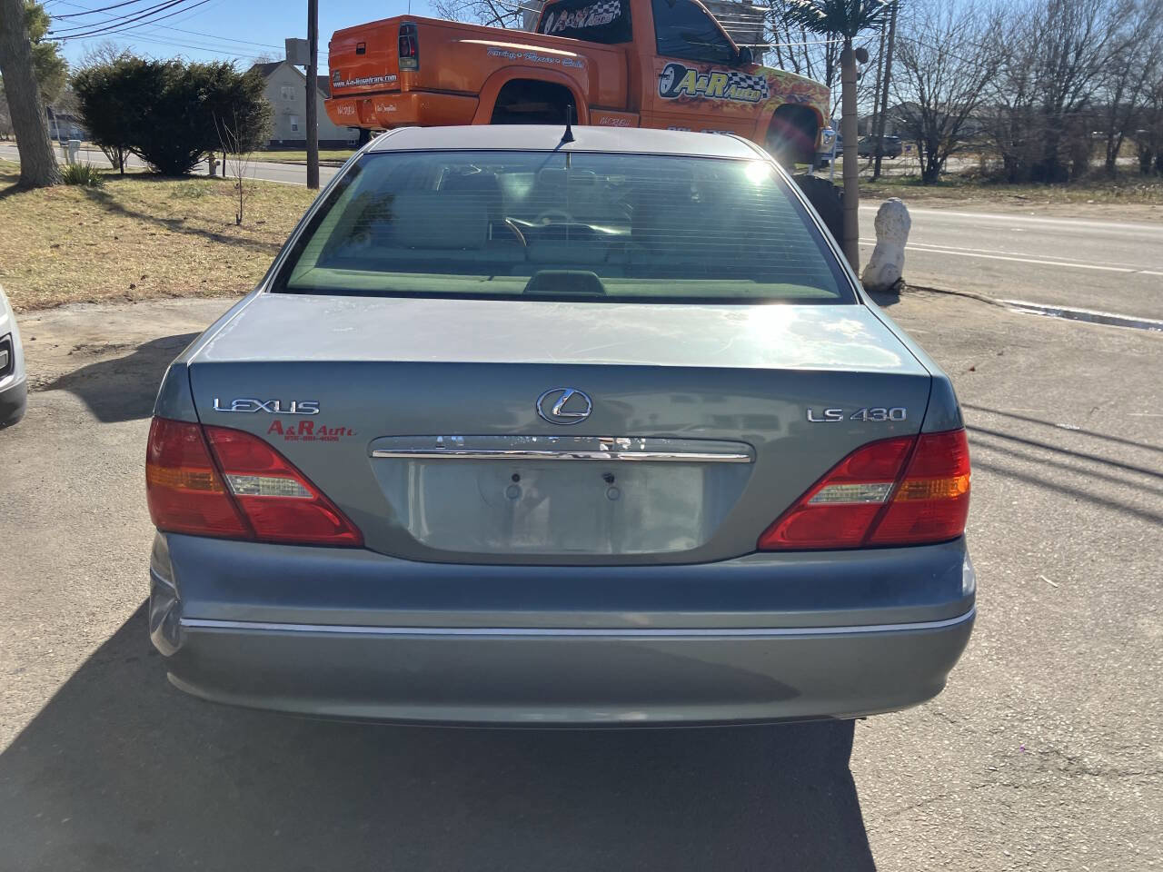 Used 2003 Lexus LS 430 RWD image 8