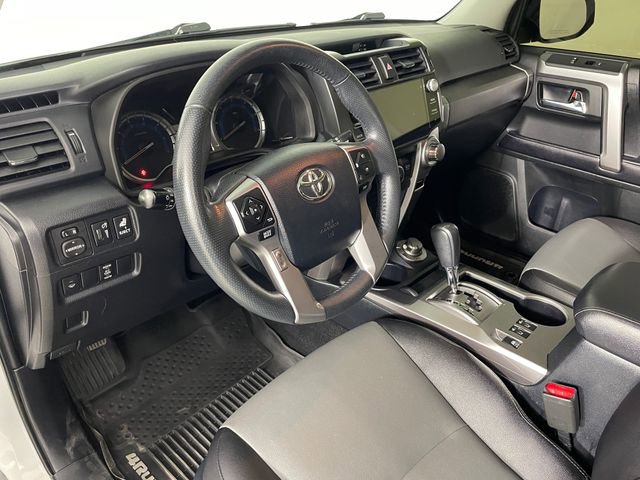 Used 2018 Toyota 4Runner SR5 Premium AWD/4WD image 3