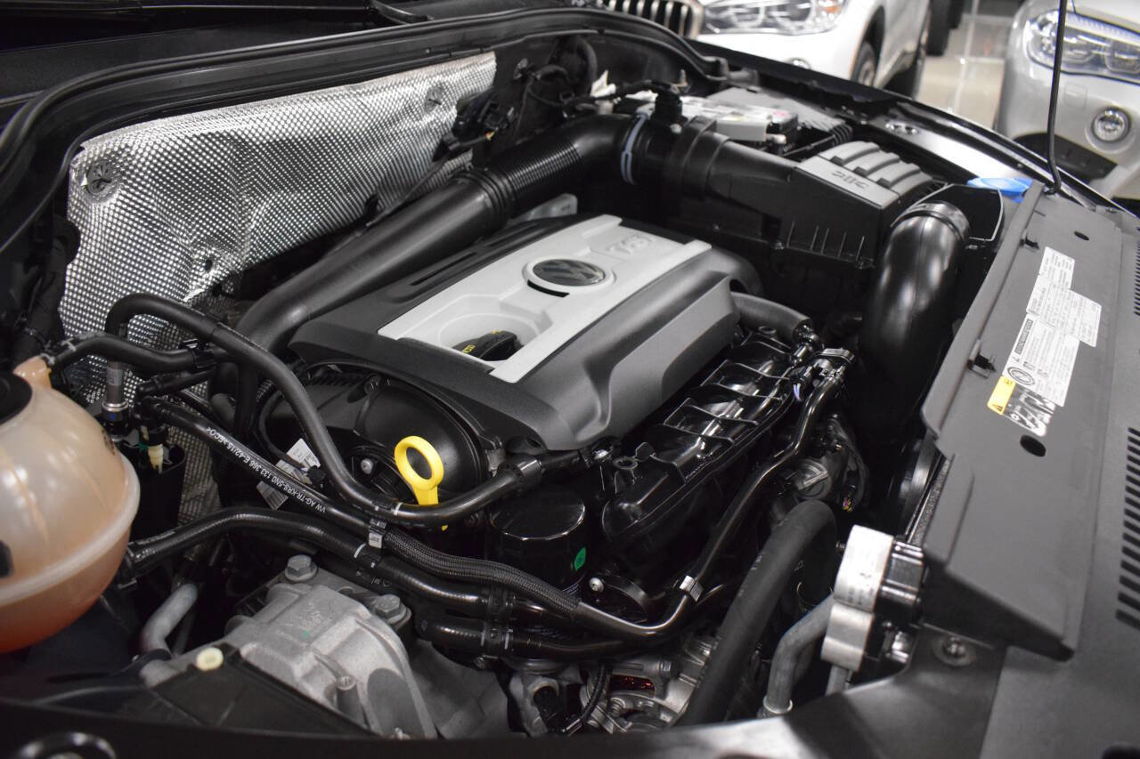 Used 2016 Volkswagen Tiguan SE image 37