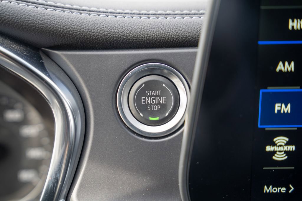 Used 2025 Chevrolet Blazer LT image 24