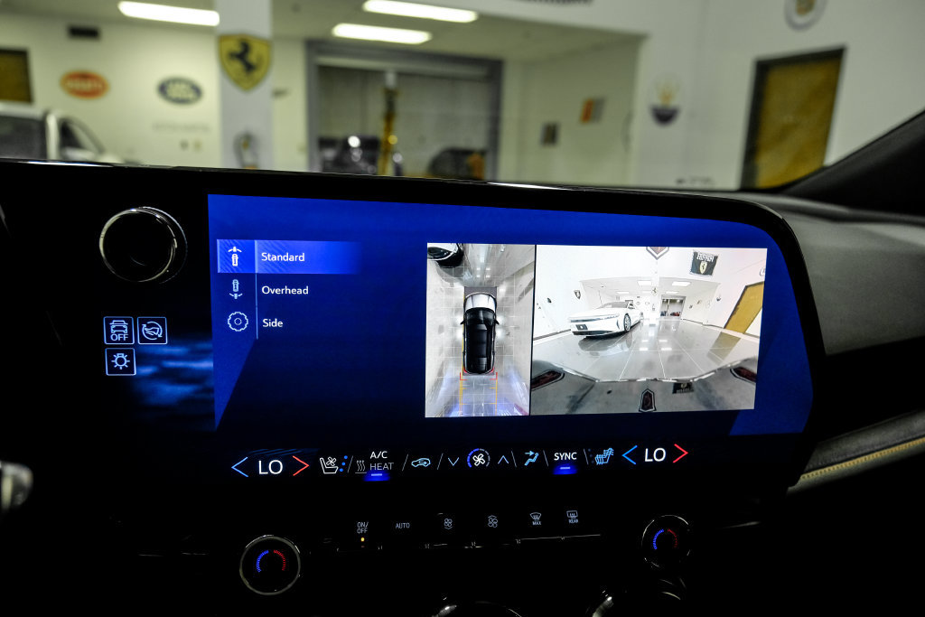 Used 2024 Chevrolet Blazer EV RS RWD image 23