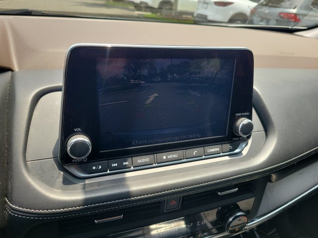 Used 2023 Nissan Rogue SV FWD image 29