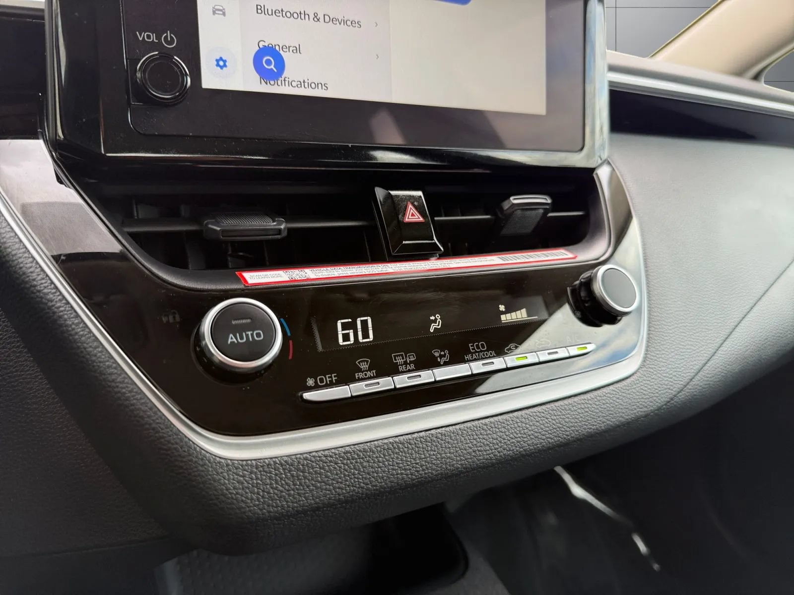 Used 2026 Toyota Corolla LE FWD image 35