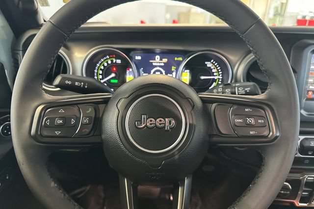Used 2023 Jeep Wrangler Unlimited AWD/4WD image 26