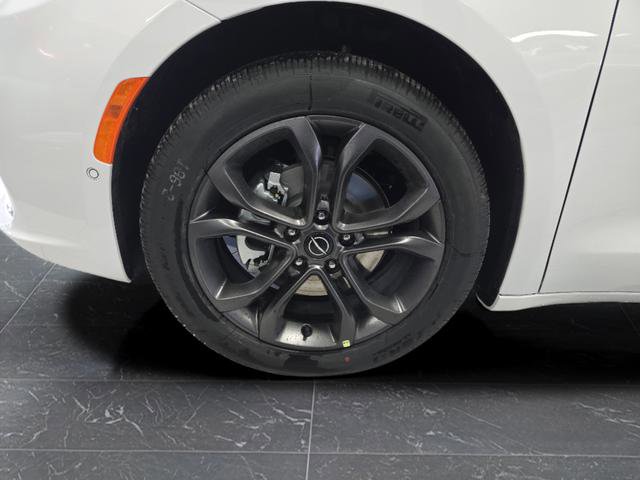 New 2026 Chrysler Pacifica Select FWD image 40