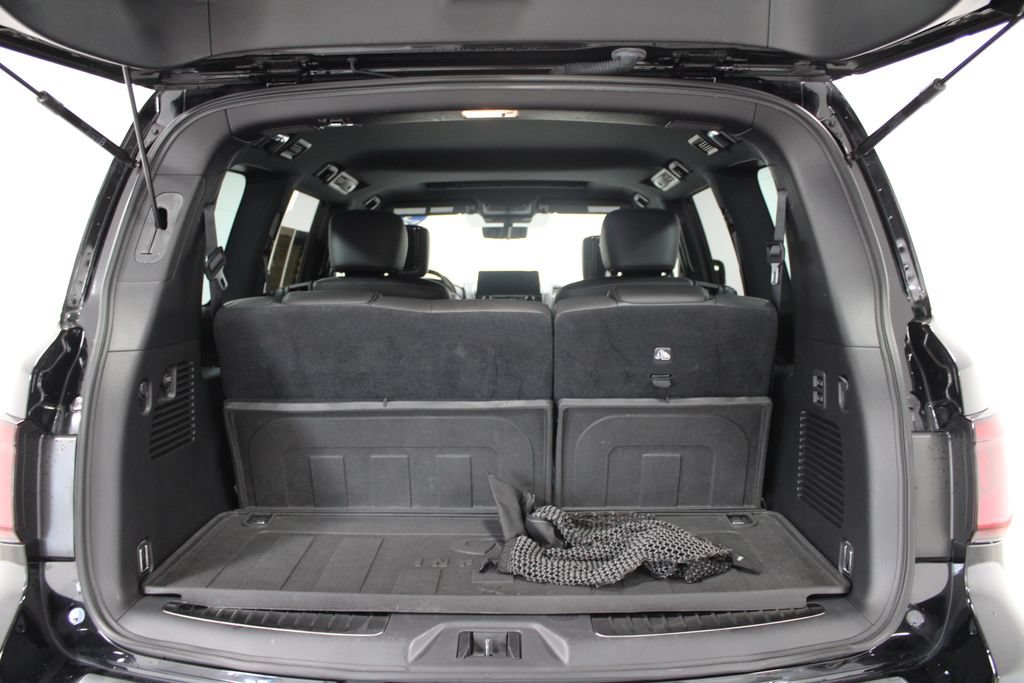 Used 2023 INFINITI QX80 Sensory w/ Cargo Package AWD/4WD image 16