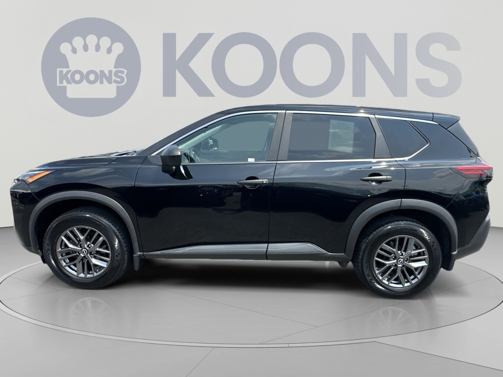 Used 2023 Nissan Rogue S AWD/4WD image 13