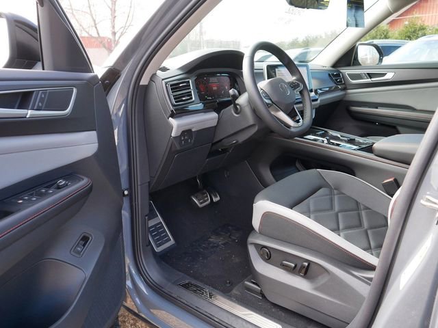 New 2026 Volkswagen Atlas Peak Edition image 7