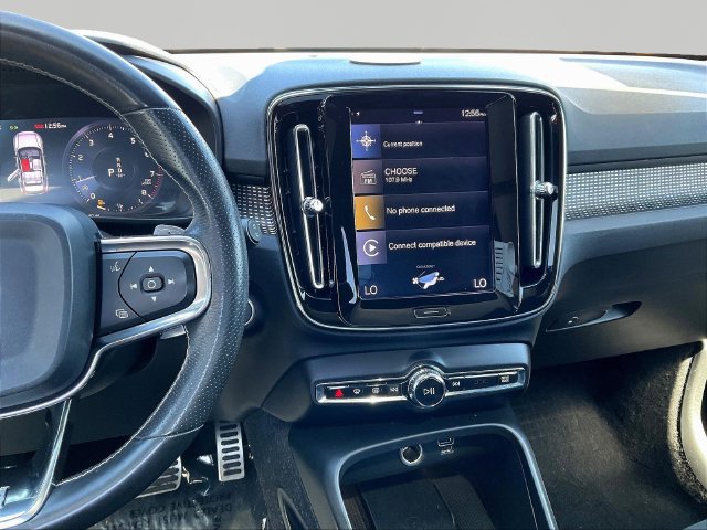 Used 2020 Volvo XC40 T5 R-Design w/ Protection Package Premier AWD/4WD image 11
