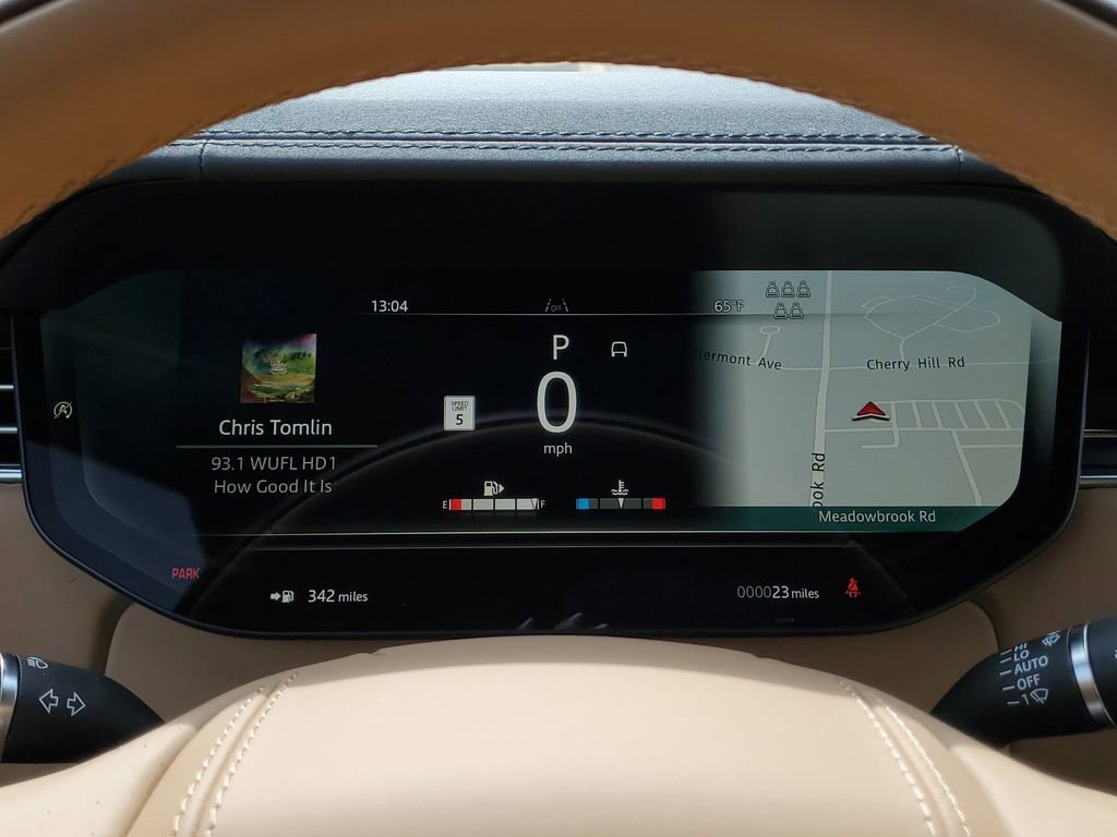 New 2026 Land Rover Range Rover Long Wheelbase SE image 13