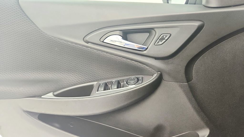 Used 2023 Chevrolet Malibu LT image 24