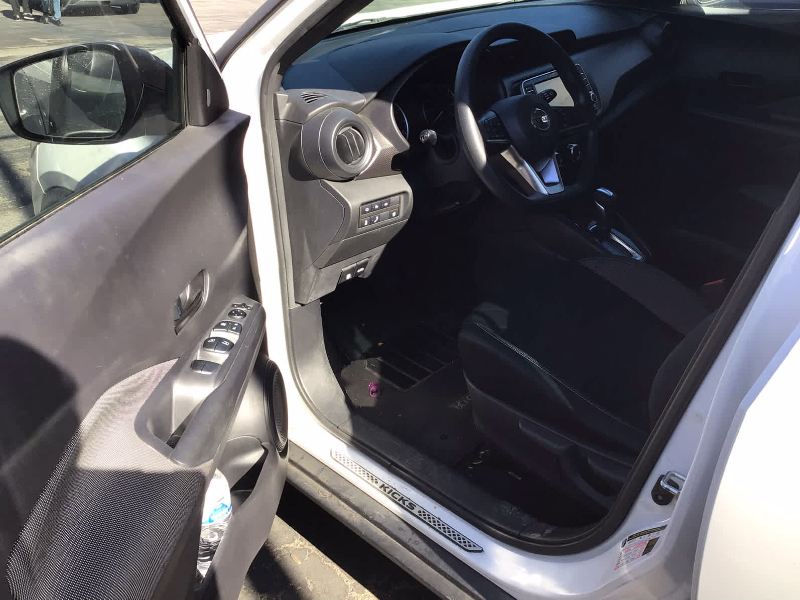 Used 2020 Nissan Kicks S FWD image 5