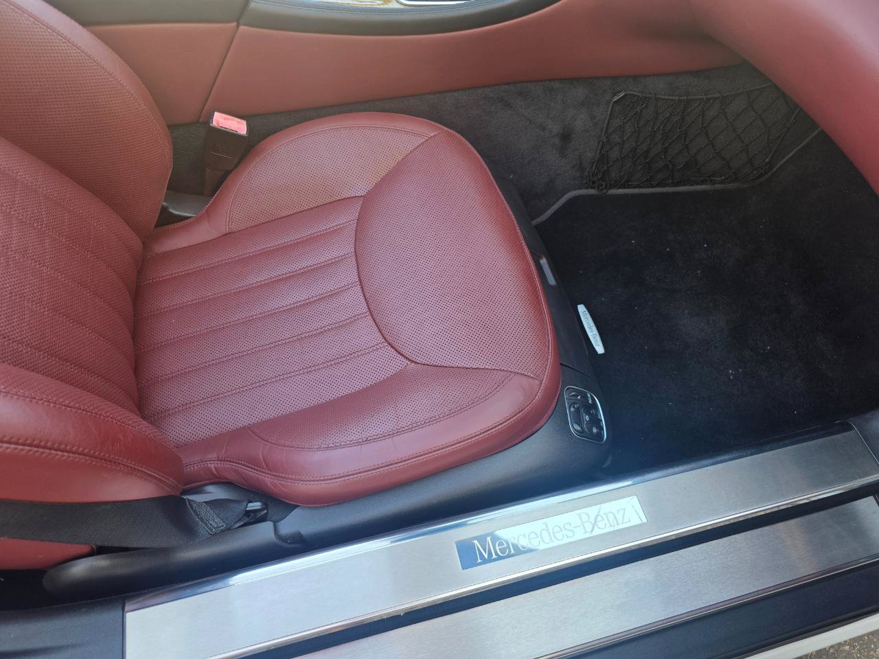 Used 2011 Mercedes-Benz SL 550 w/ Premium I Pkg image 39