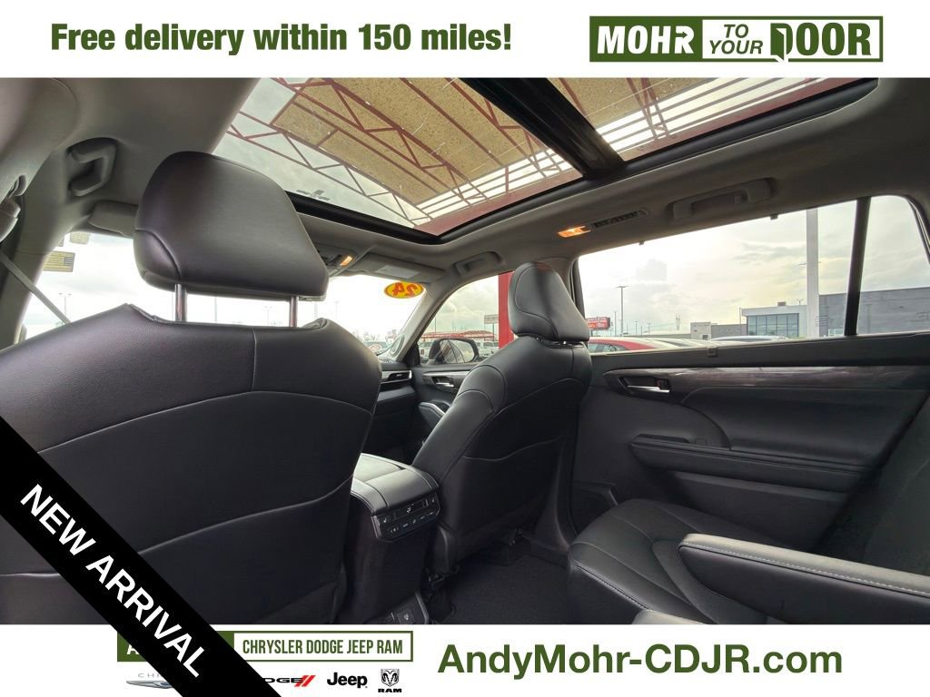 Used 2024 Toyota Highlander Platinum image 34