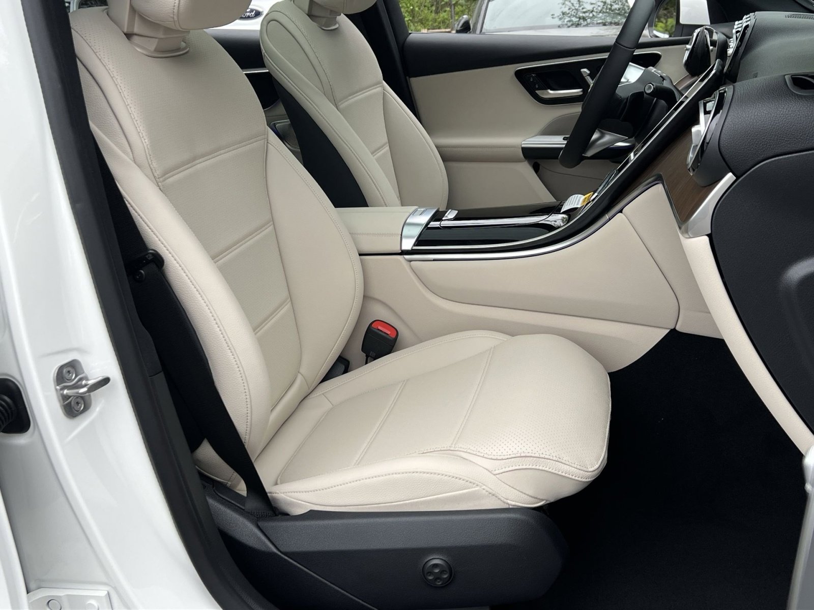 New 2026 Mercedes-Benz GLC 300 4MATIC image 33