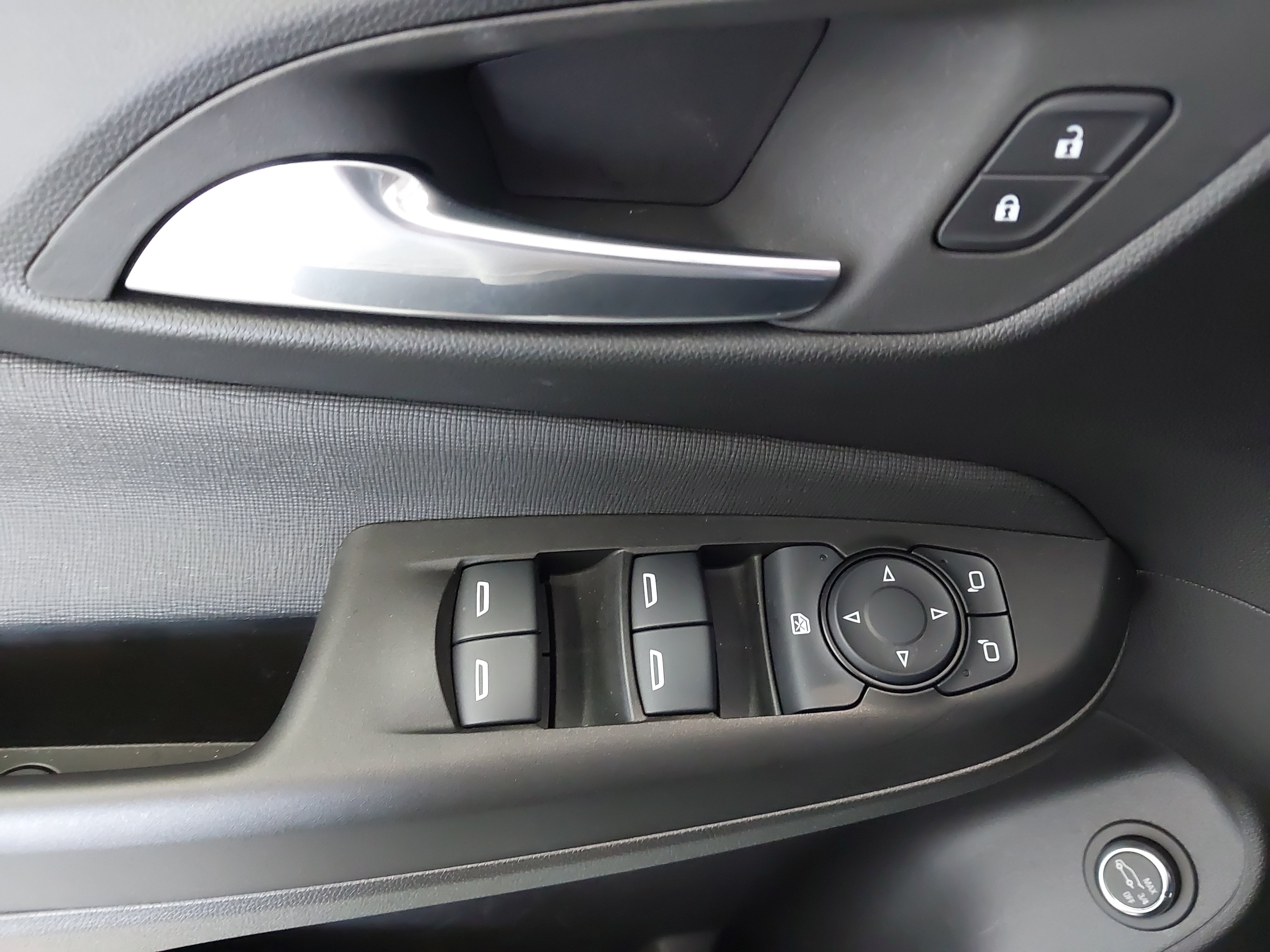 Used 2025 Buick Envista Avenir FWD image 26