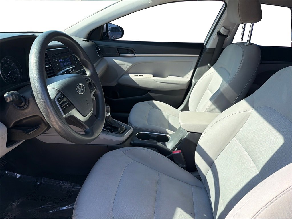 Used 2017 Hyundai Elantra SE image 10