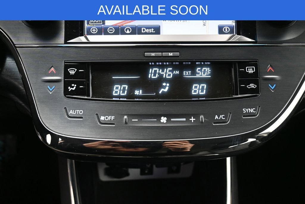 Used 2017 Toyota Avalon Touring w/ Carpet Mat Package FWD image 24