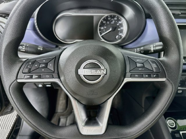 Used 2024 Nissan Versa SV FWD image 18