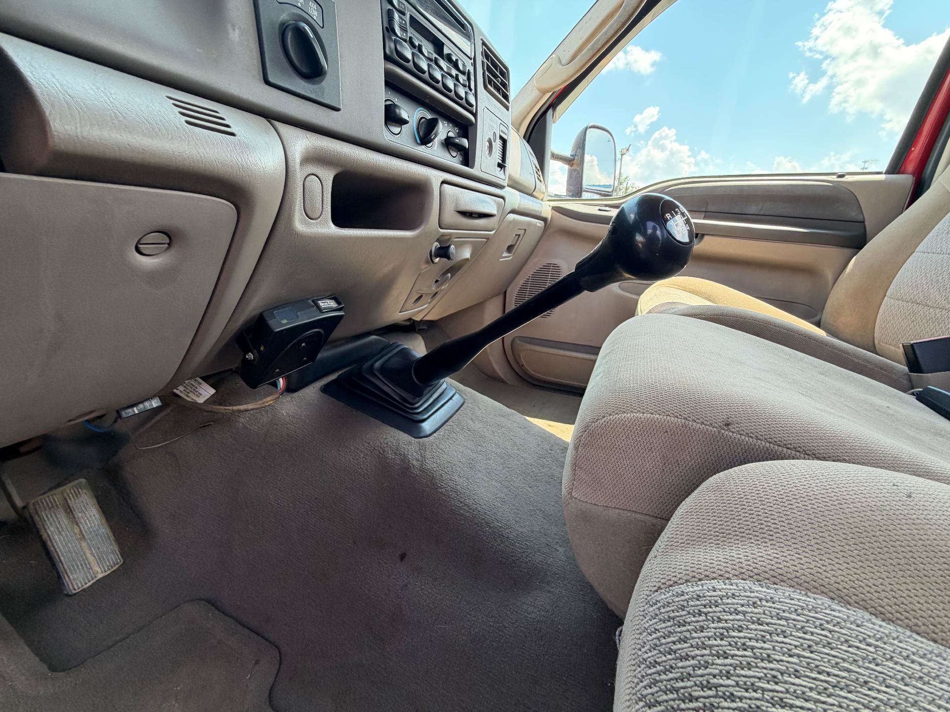 Used 2003 Ford F250 XL AWD/4WD image 12