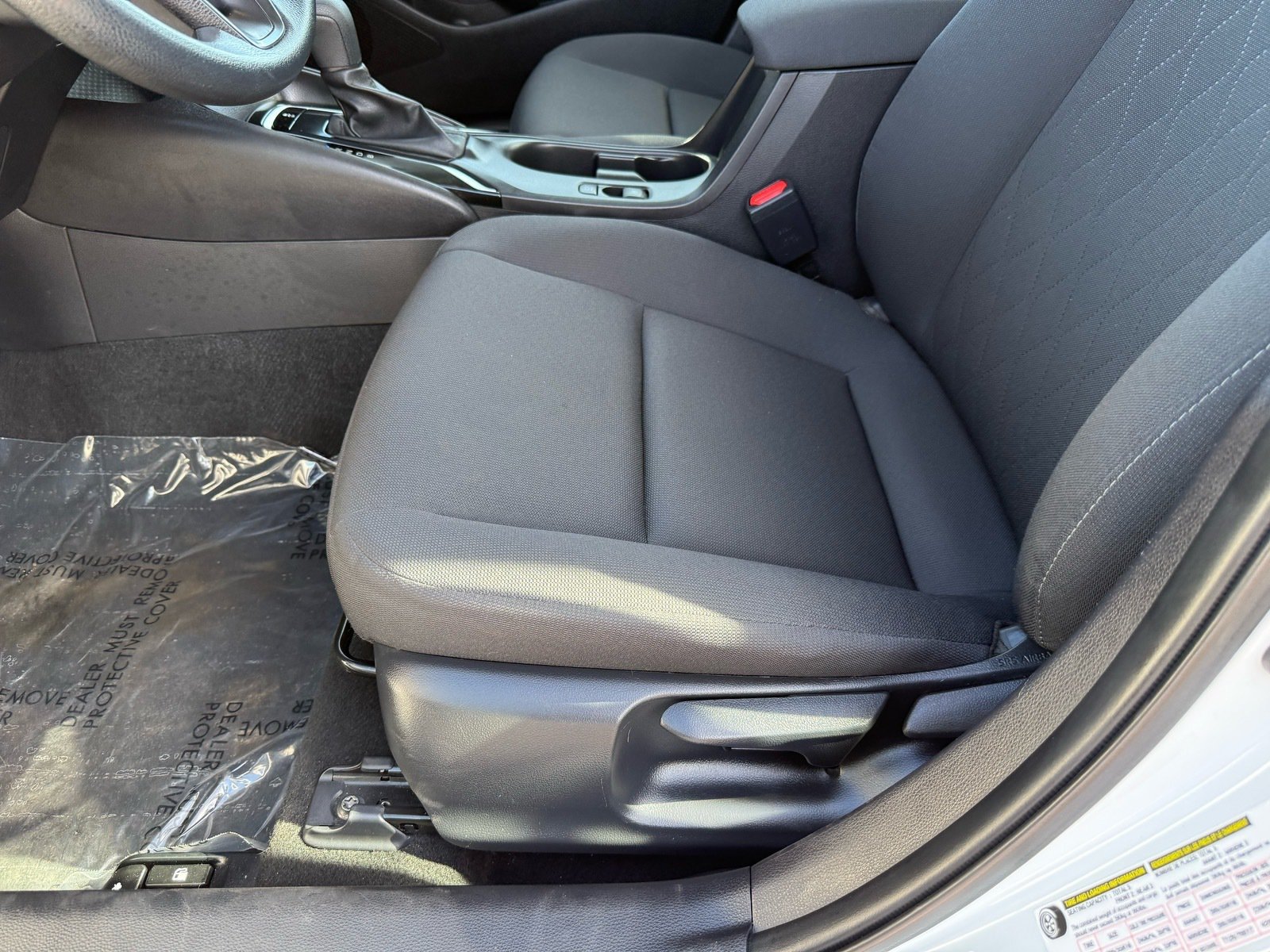 Used 2025 Toyota Corolla LE FWD image 14