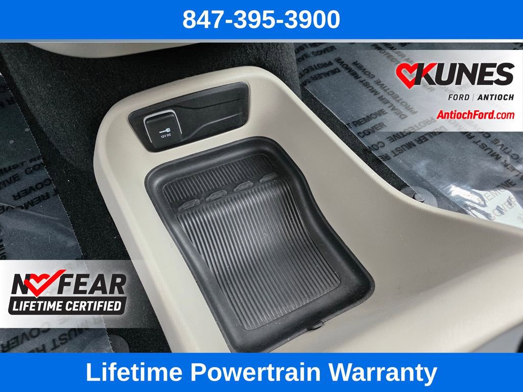 Used 2024 Chrysler Voyager LX FWD image 51