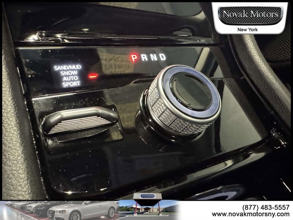 Used 2023 Jeep Grand Cherokee Limited AWD/4WD image 22