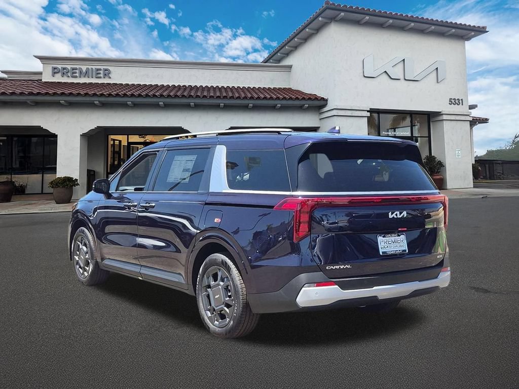 New 2026 Kia Carnival EX FWD image 6