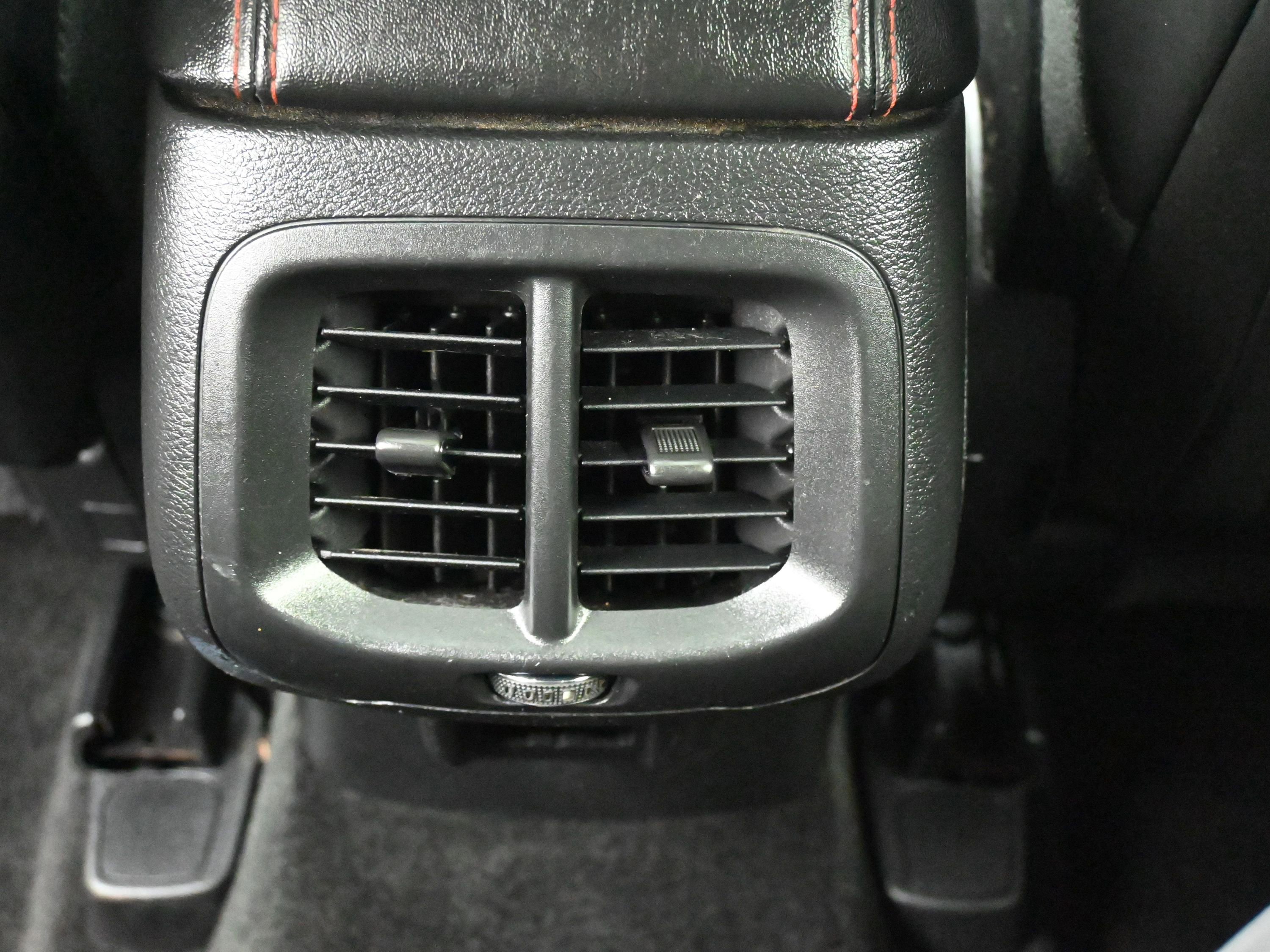 Used 2015 Jeep Cherokee Trailhawk w/ Comfort/Convenience Group image 20