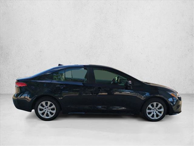 Used 2025 Toyota Corolla LE FWD image 4