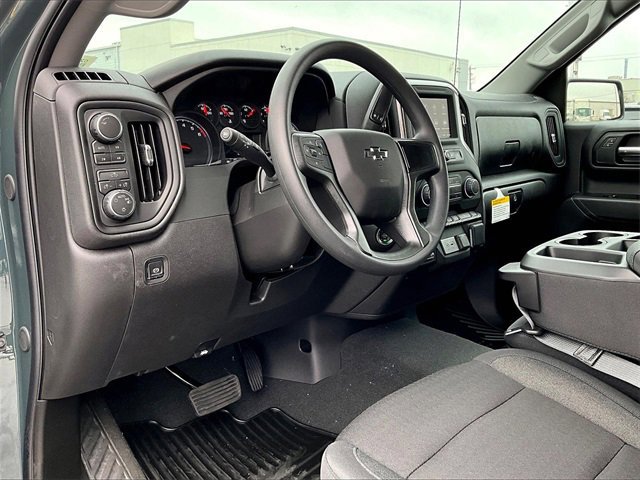 New 2026 Chevrolet Silverado 1500 Custom Trail Boss w/ LPO, Dark Essentials Package image 8