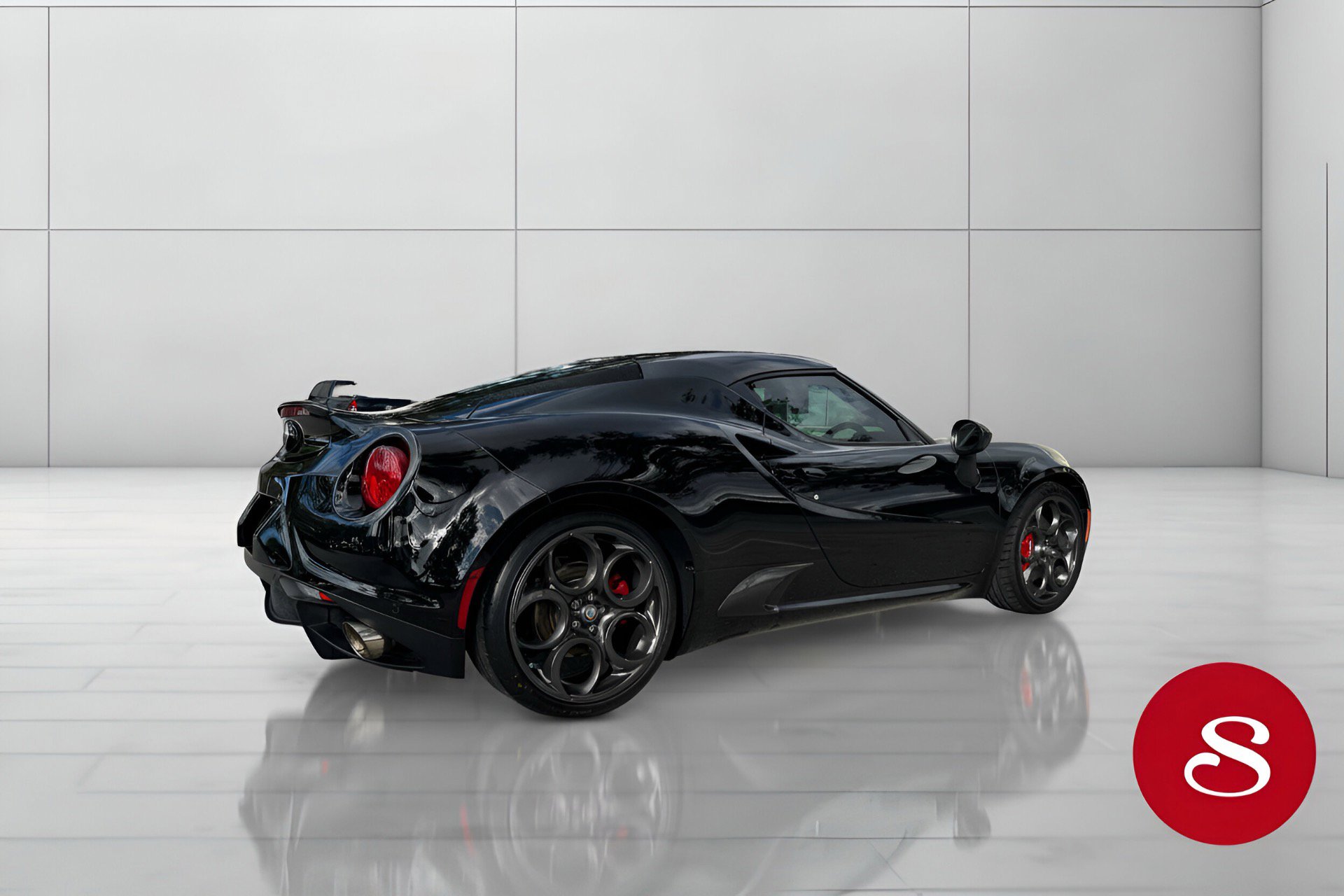 Used 2018 Alfa Romeo 4C w/ Coupe Track Package 1 image 9