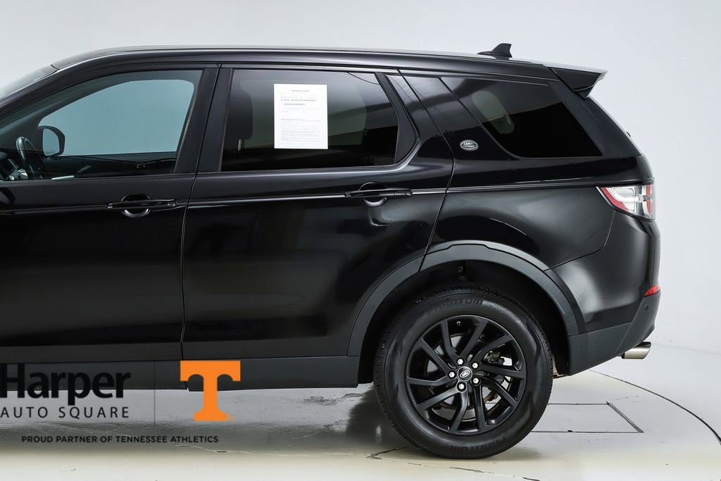 Used 2016 Land Rover Discovery Sport SE image 4