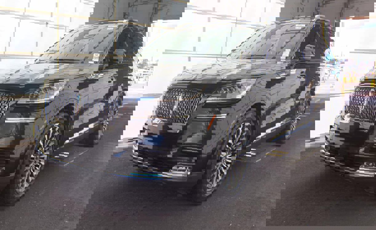 Used 2020 Lincoln Aviator Reserve image 1