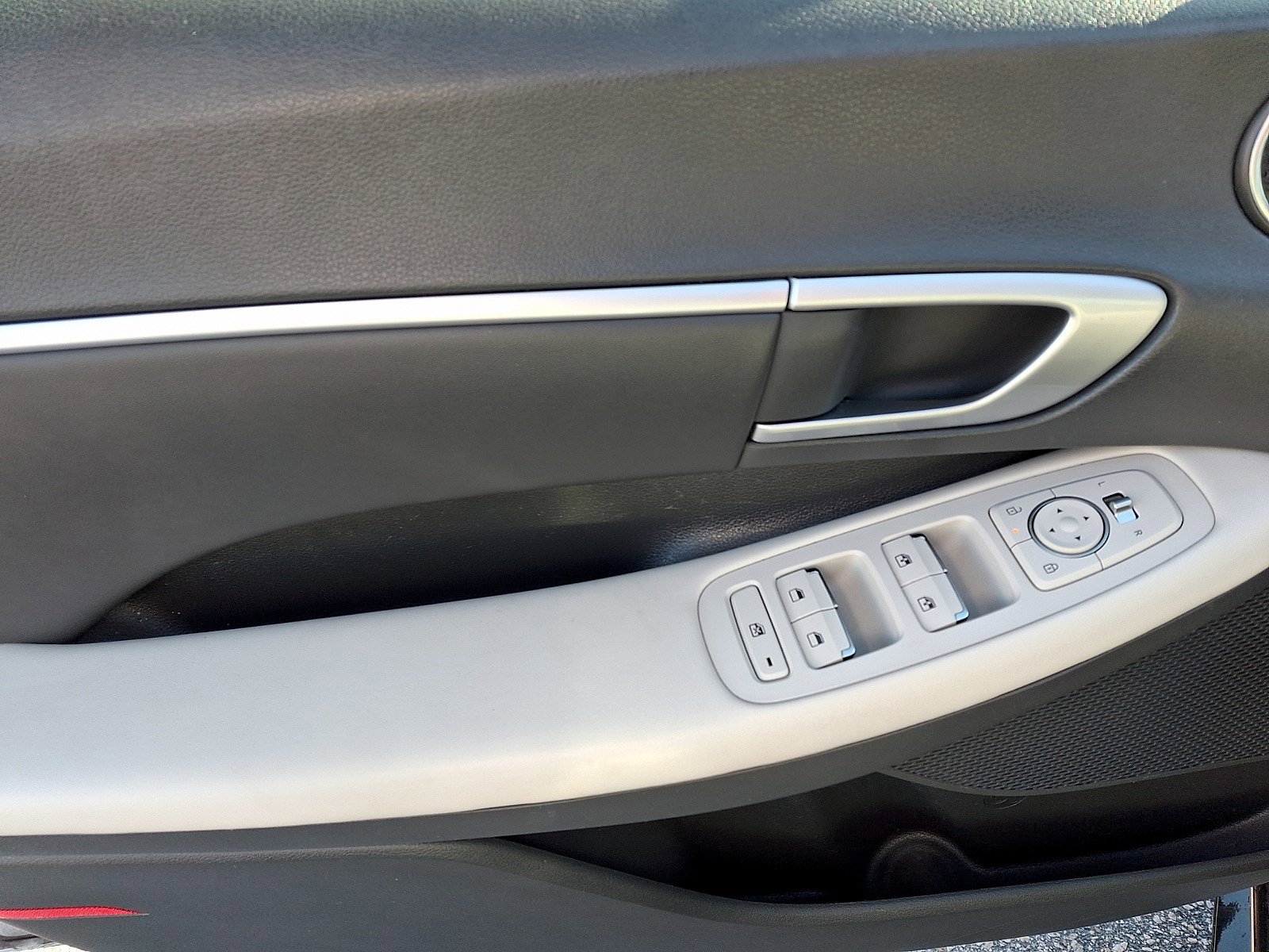 Used 2024 Hyundai Sonata SEL image 11