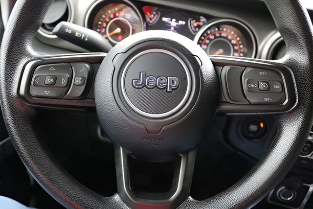 Used 2022 Jeep Gladiator Sport image 19