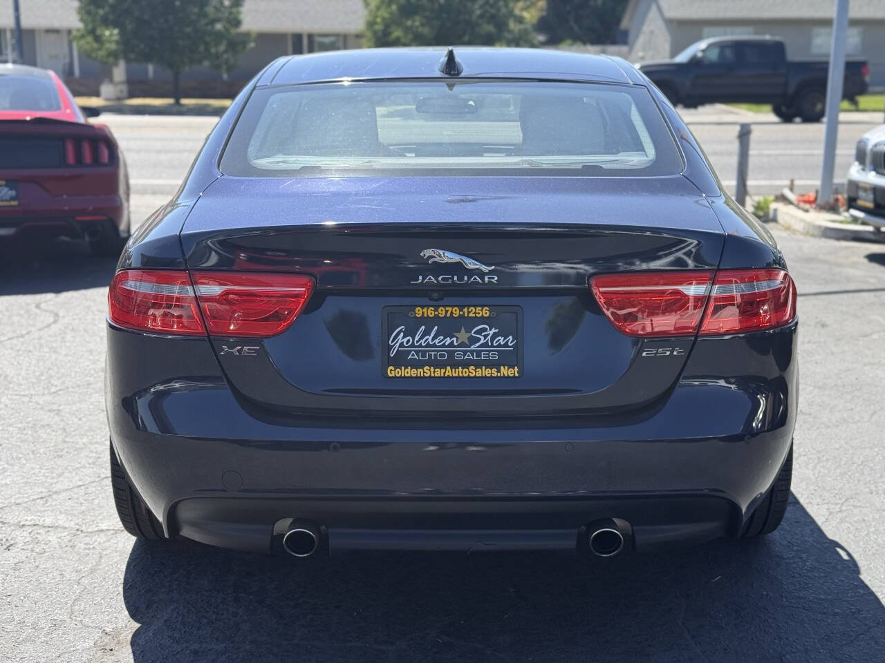 Used 2017 Jaguar XE Prestige RWD image 5