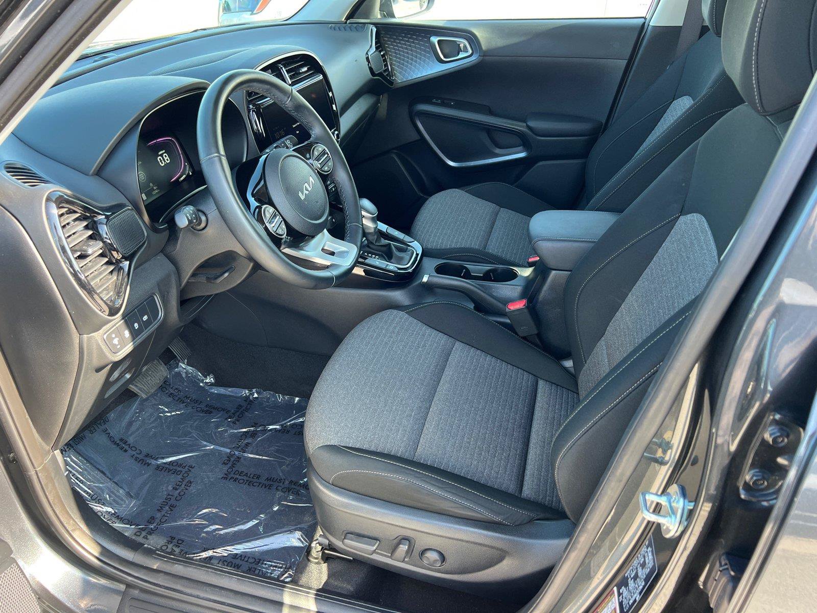 Used 2025 Kia Soul EX FWD image 9