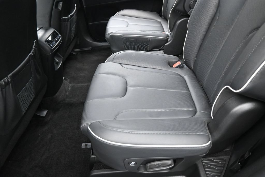 Used 2025 Hyundai Palisade SEL FWD image 33