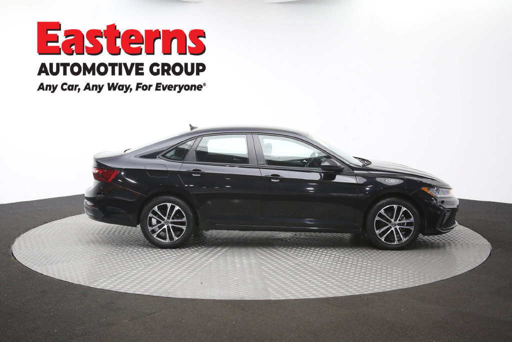 Used 2025 Volkswagen Jetta Sport FWD image 46