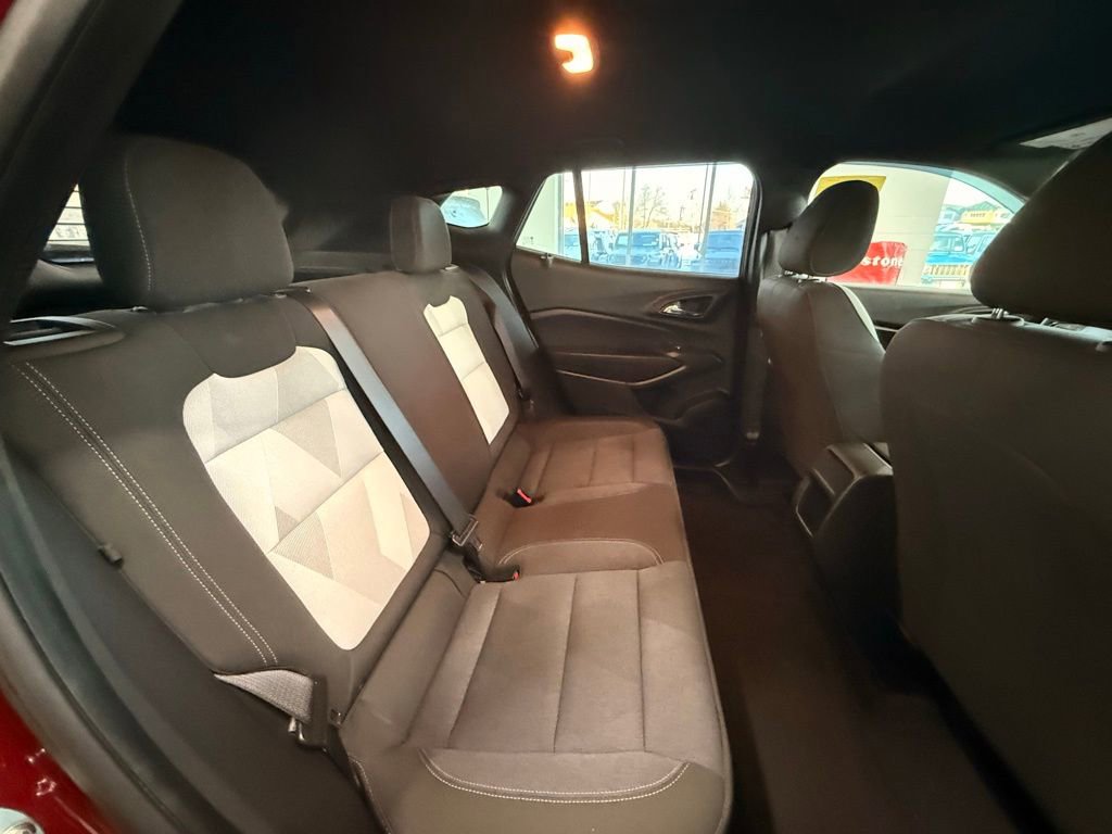 Used 2024 Chevrolet Trax RS w/ Driver Confidence Package image 18