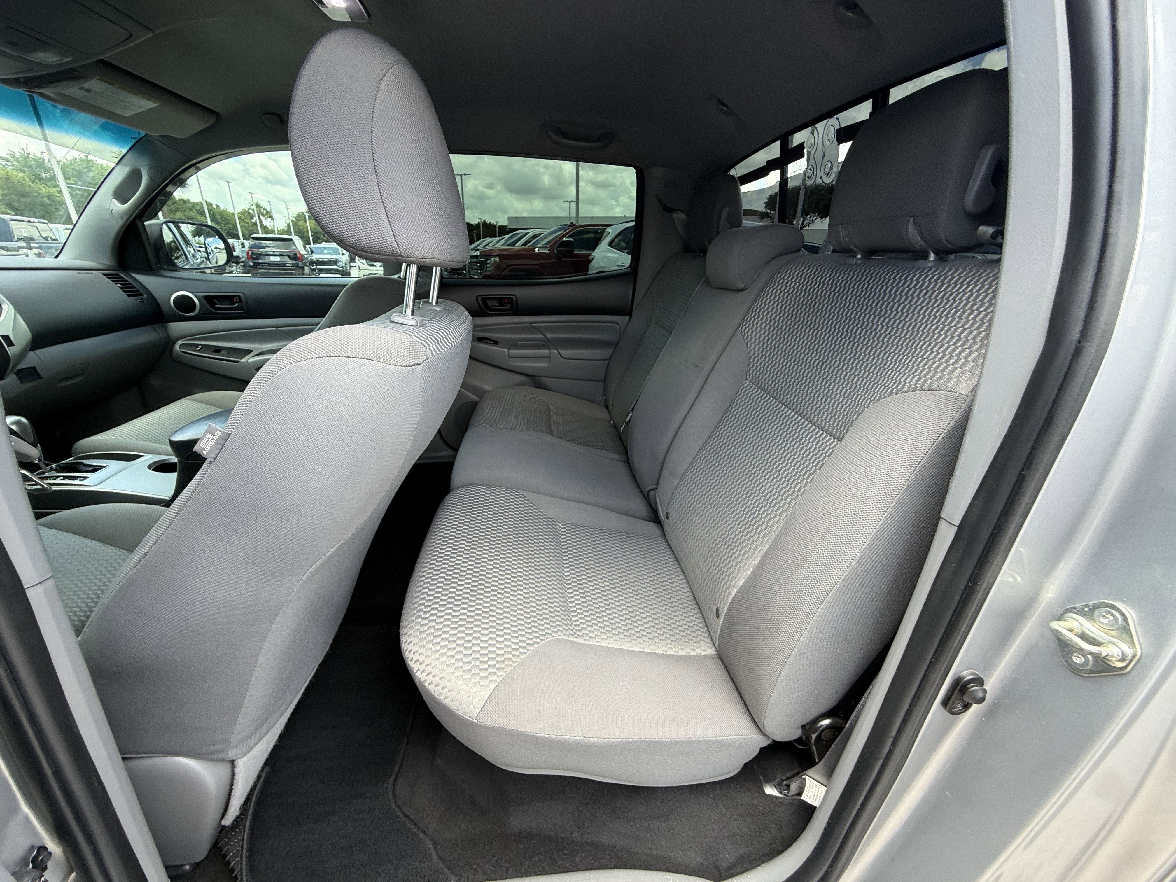 Used 2015 Toyota Tacoma 4x4 Double Cab w/ SR5 Package image 29