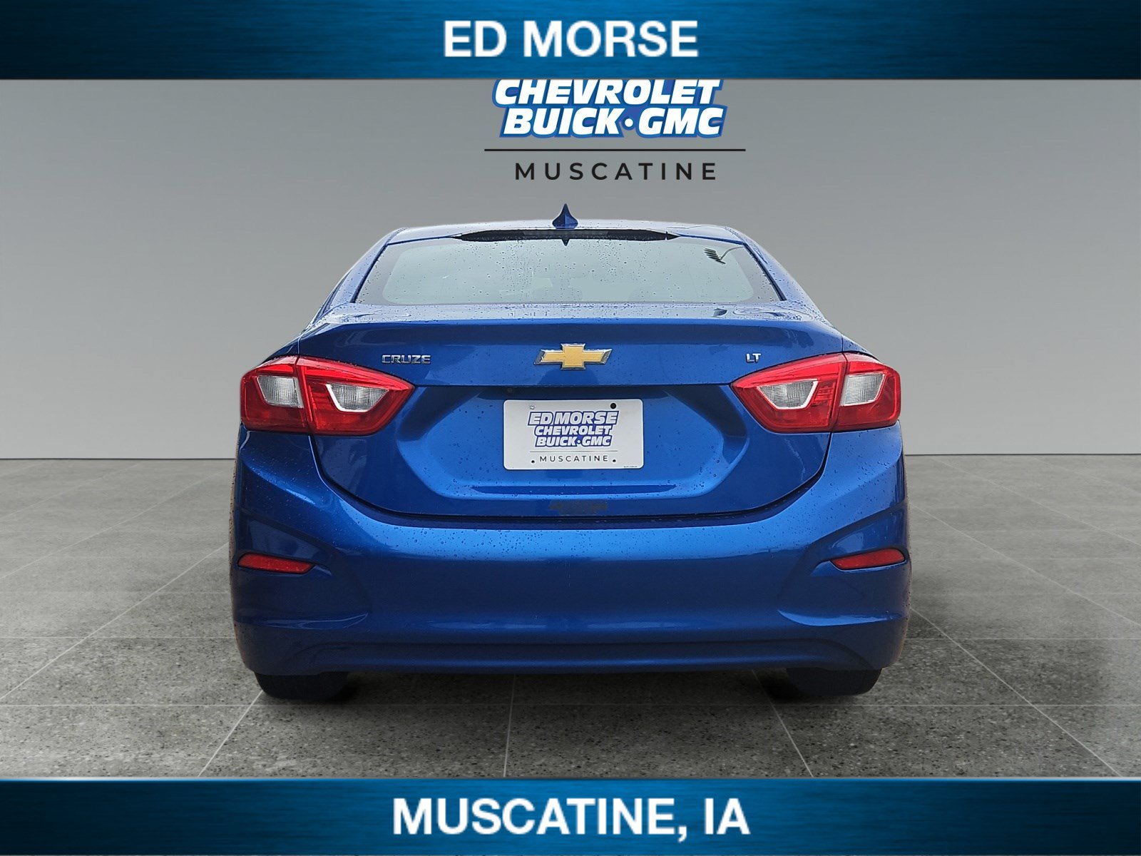 Used 2017 Chevrolet Cruze LT w/ Convenience Package FWD image 4