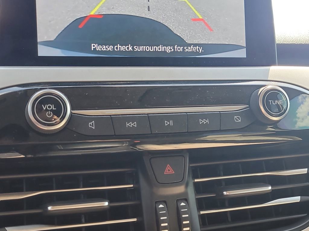 Used 2020 Ford Escape SE FWD image 22