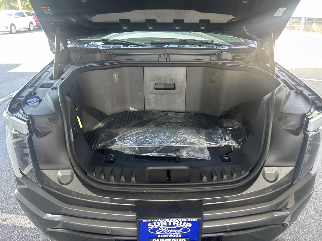 Used 2023 Ford F150 Lightning Lariat w/ Equipment Group 511A High AWD/4WD image 27